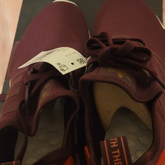 Adidas Sneakers in Burgundy and White - Picture 4 of 6